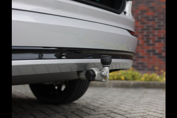 Volvo XC90 T8 AWD Ultra Dark | Pano - Trekhaak - B&W