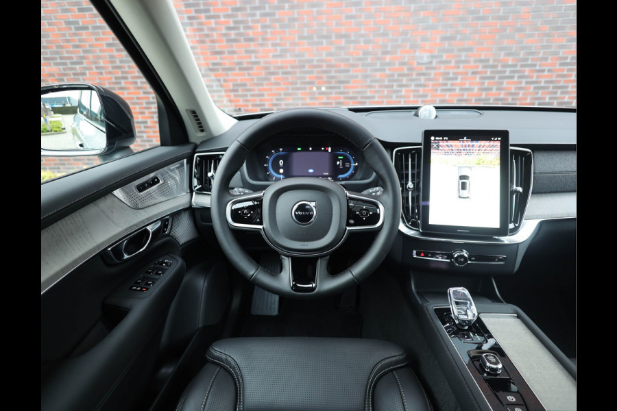 Volvo XC90 T8 AWD Ultra Dark | Pano - Trekhaak - B&W