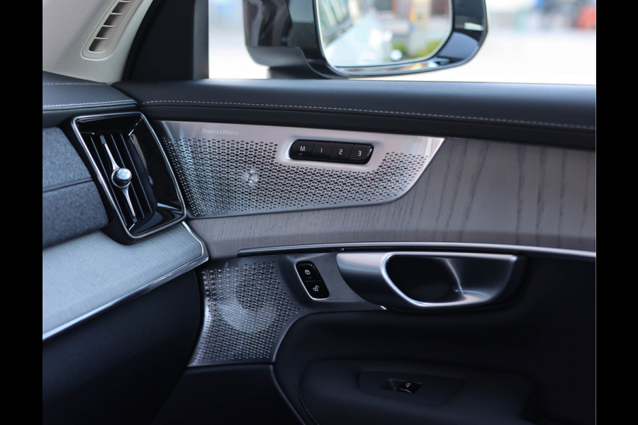 Volvo XC90 T8 AWD Ultra Dark | Pano - Trekhaak - B&W