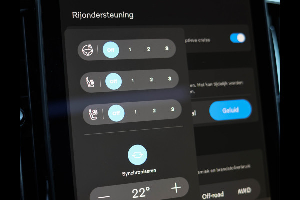 Volvo XC90 T8 AWD Ultra Dark | Pano - Trekhaak - B&W