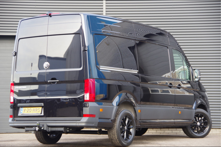 Volkswagen Crafter 35 2.0 TDI L3H3 177PK AUT. 2X SCHUIFDEUR, LED, TREKHAAK, STOELVERWARMING, CAMERA, NAVI, CRUISE, AIRCO, PARKEERSENSOREN, NIEUW!