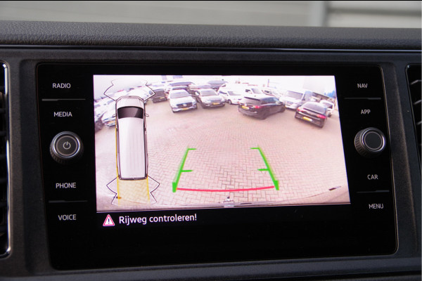 Volkswagen Crafter 35 2.0 TDI L3H3 177PK AUT. 2X SCHUIFDEUR, LED, TREKHAAK, STOELVERWARMING, CAMERA, NAVI, CRUISE, AIRCO, PARKEERSENSOREN, NIEUW!