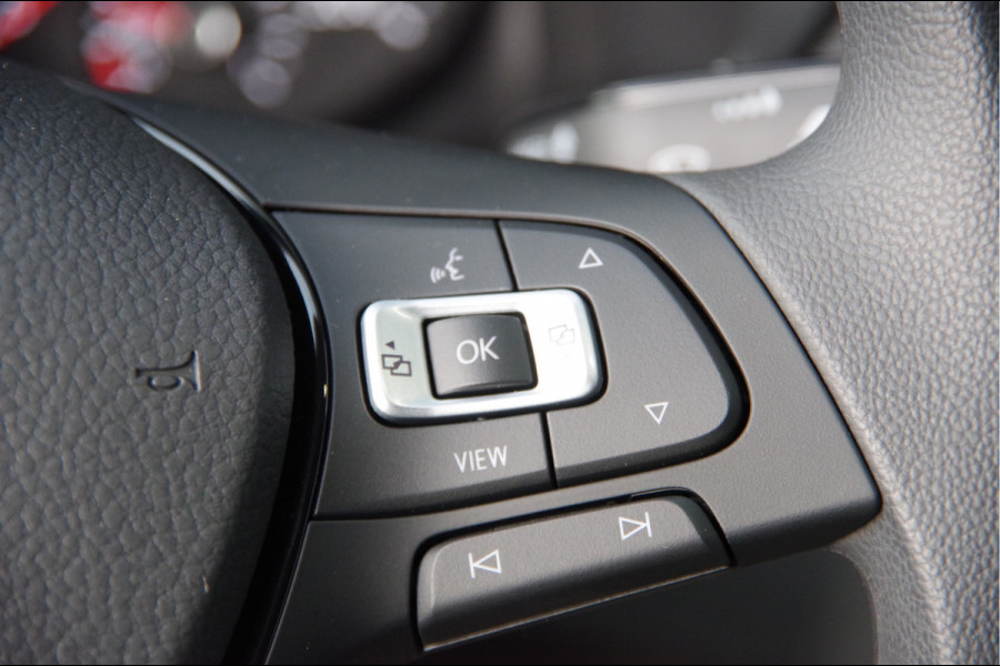 Volkswagen Crafter 35 2.0 TDI L3H3 177PK AUT. 2X SCHUIFDEUR, LED, TREKHAAK, STOELVERWARMING, CAMERA, NAVI, CRUISE, AIRCO, PARKEERSENSOREN, NIEUW!