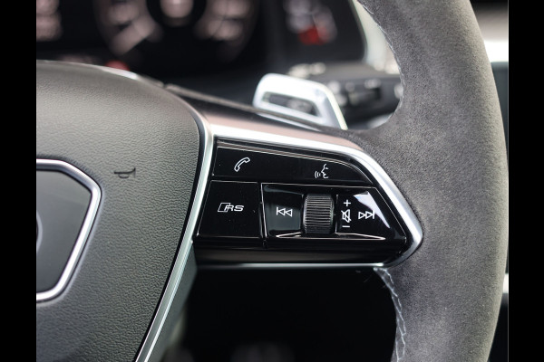 Audi RS6 Avant 4.0 TFSI quattro | Exclusive - Carbon - Pano - B&O