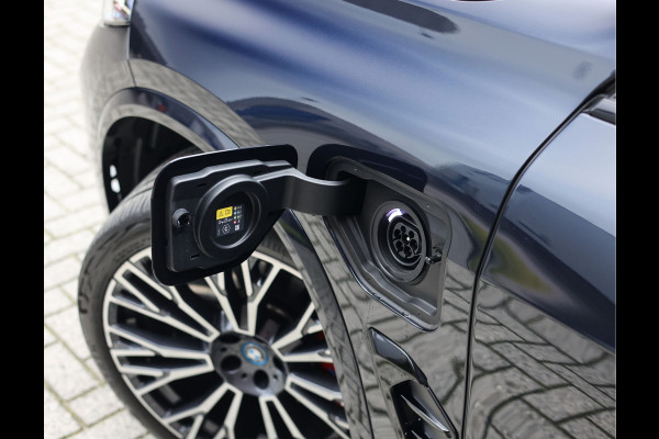 BMW X5 50e xDrive | Sky - Trekhaak - HUD - B&W