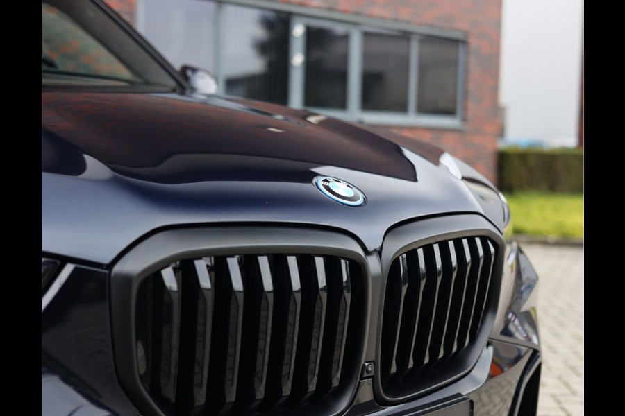 BMW X5 50e xDrive | Sky - Trekhaak - HUD - B&W