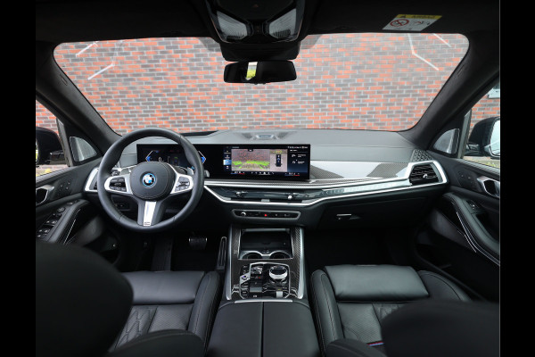 BMW X5 50e xDrive | Sky - Trekhaak - HUD - B&W