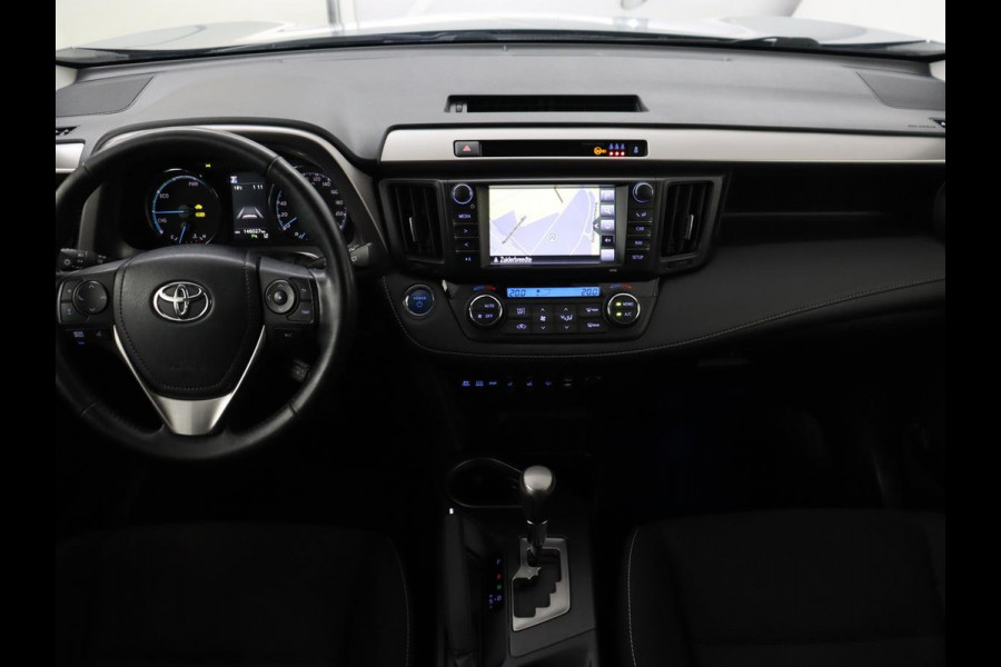 Toyota RAV4 2.5 Hybrid AWD Dynamic | Stoel & stuurverwarming | Adaptive cruise | Trekhaak | Camera | Navigatie | Climate control | Bluetooth