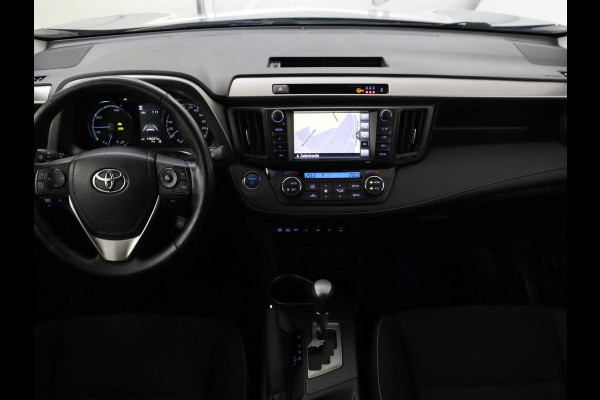Toyota RAV4 2.5 Hybrid AWD Dynamic | Stoel & stuurverwarming | Adaptive cruise | Trekhaak | Camera | Navigatie | Climate control | Bluetooth