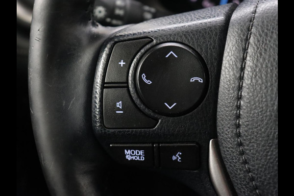 Toyota RAV4 2.5 Hybrid AWD Dynamic | Stoel & stuurverwarming | Adaptive cruise | Trekhaak | Camera | Navigatie | Climate control | Bluetooth