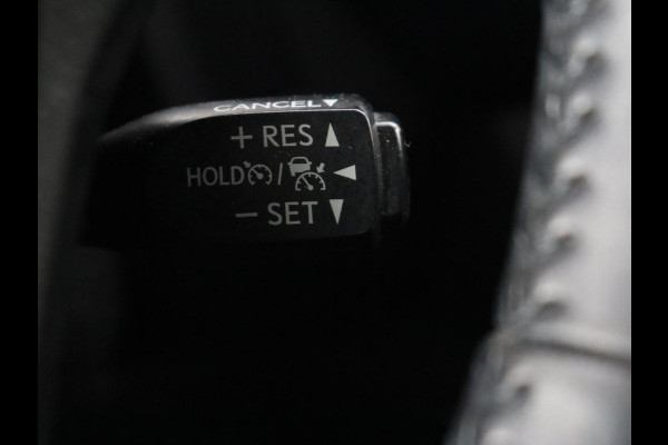 Toyota RAV4 2.5 Hybrid AWD Dynamic | Stoel & stuurverwarming | Adaptive cruise | Trekhaak | Camera | Navigatie | Climate control | Bluetooth