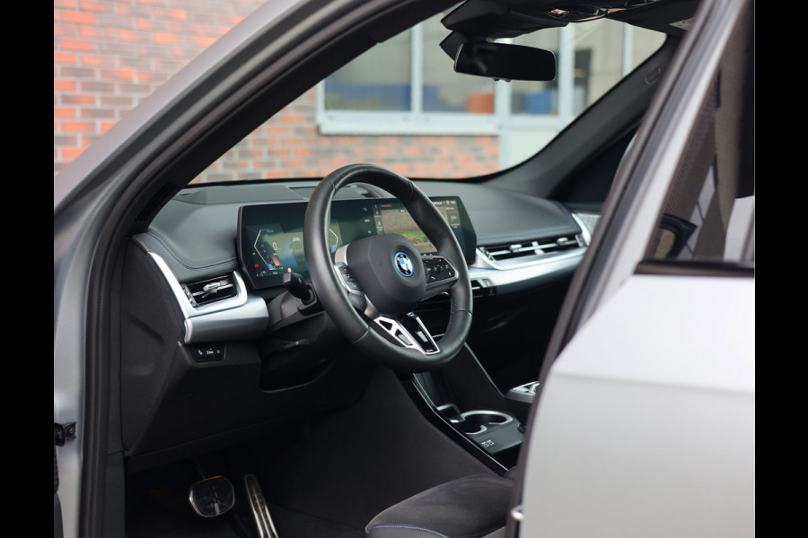 BMW X1 30e xDrive | M Sport Pro - Pano - H&K
