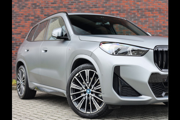BMW X1 30e xDrive | M Sport Pro - Pano - H&K