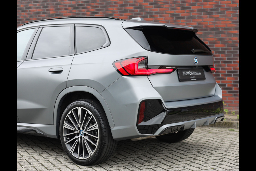 BMW X1 30e xDrive | M Sport Pro - Pano - H&K