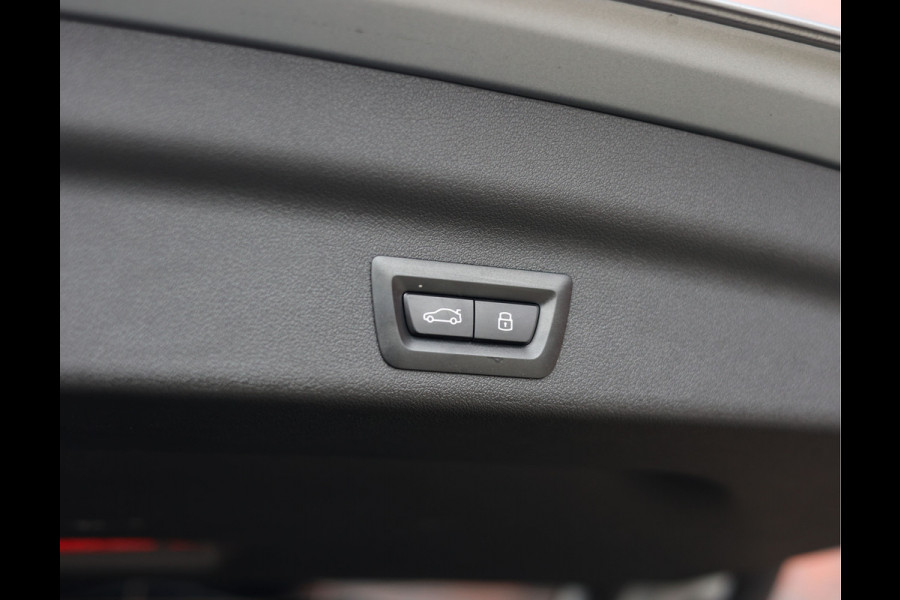 BMW X1 30e xDrive | M Sport Pro - Pano - H&K