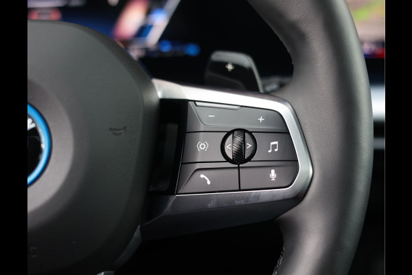 BMW X1 30e xDrive | M Sport Pro - Pano - H&K