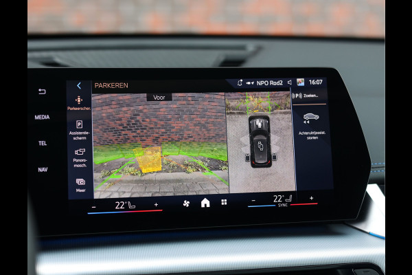 BMW X1 30e xDrive | M Sport Pro - Pano - H&K