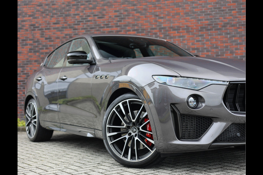 Maserati Levante 3.8 V8 Trofeo | Pano - 360cam - 1 eig.