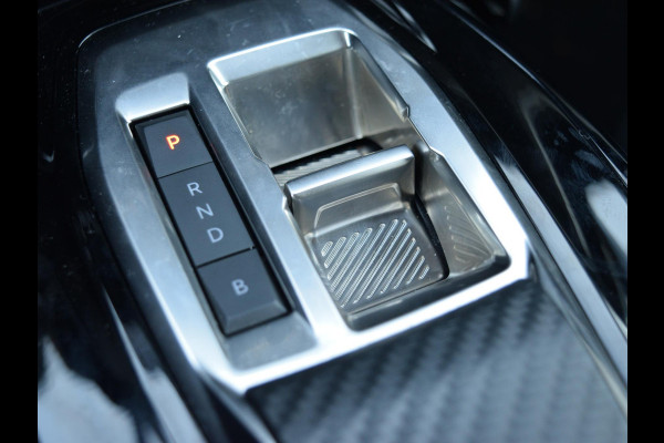 Peugeot e-208 EV Allure Avantage 51 kWh WARMTEPOMP | NAVI & CARPLAY | CAMERA MET SENSOREN |