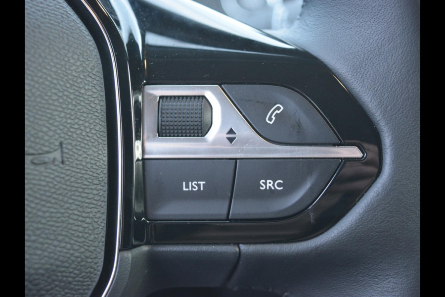 Peugeot e-208 EV Allure Avantage 51 kWh WARMTEPOMP | NAVI & CARPLAY | CAMERA MET SENSOREN |