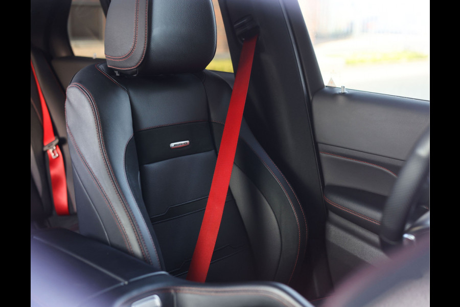 Mercedes-Benz GLE AMG 53 4MATIC+ Premium Plus | Rood design - Trekhaak - Pano