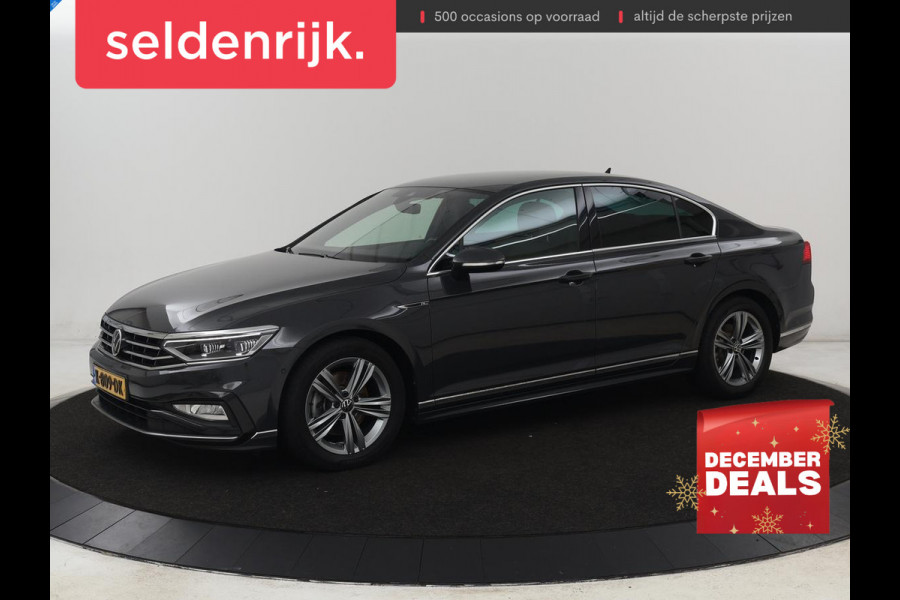Volkswagen Passat 1.5 TSI R-Line | Nappaleder | Stoelverwarming | Camera | Carplay | Massage | Memory | Side Assist | Navigatie | Matrix LED | Adaptive cruise
