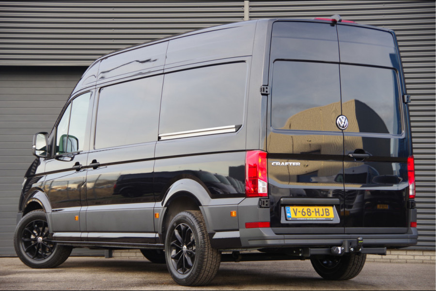 Volkswagen Crafter 35 2.0 TDI L3H3 177PK AUT. 2X SCHUIFDEUR, LED, TREKHAAK, STOELVERWARMING, CAMERA, NAVI, CRUISE, AIRCO, PARKEERSENSOREN, NIEUW!