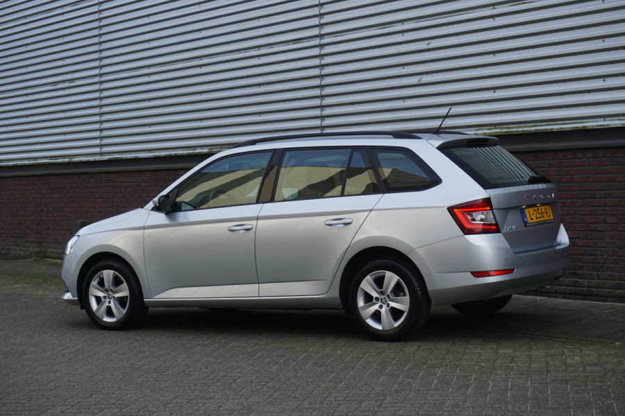 Škoda Fabia Combi 1.0 TSI 95PK Ambition/Navigatie/Cruise/CarPlay/ Parkeersensoren.