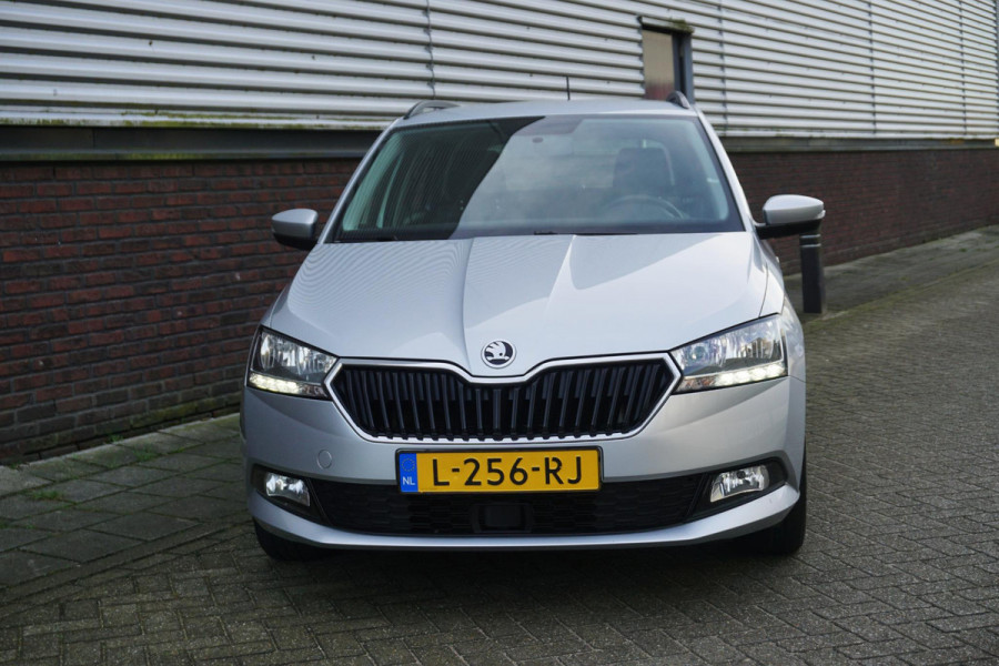 Škoda Fabia Combi 1.0 TSI 95PK Ambition/Navigatie/Cruise/CarPlay/ Parkeersensoren.