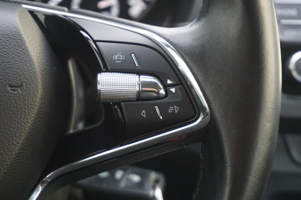 Škoda Fabia Combi 1.0 TSI 95PK Ambition/Navigatie/Cruise/CarPlay/ Parkeersensoren.