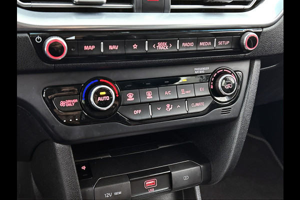 Kia e-Niro ExecutiveLine 64 kWh / Trekhaak / Leder / Xenon / Navigatie / Pdc+Camera / Apk 11-2026