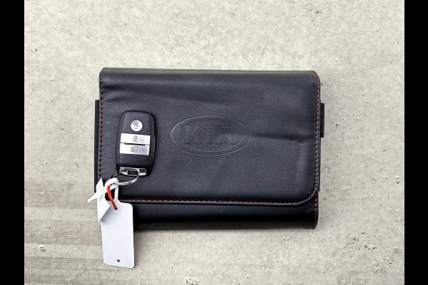 Kia e-Niro ExecutiveLine 64 kWh / Trekhaak / Leder / Xenon / Navigatie / Pdc+Camera / Apk 11-2026