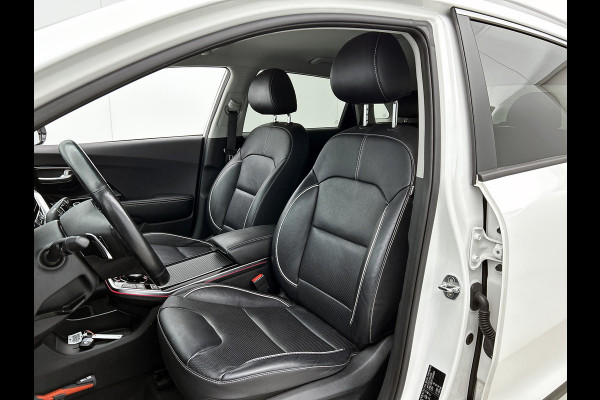 Kia e-Niro ExecutiveLine 64 kWh / Trekhaak / Leder / Xenon / Navigatie / Pdc+Camera / Apk 11-2026