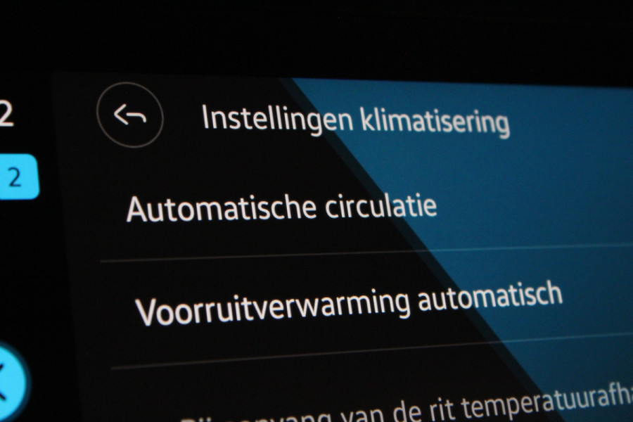 Volkswagen Multivan 1.4 eHybrid L2H1 Bulli 6 persoons/Plug-in hybride/Trekhaak/Panorama dak/camera