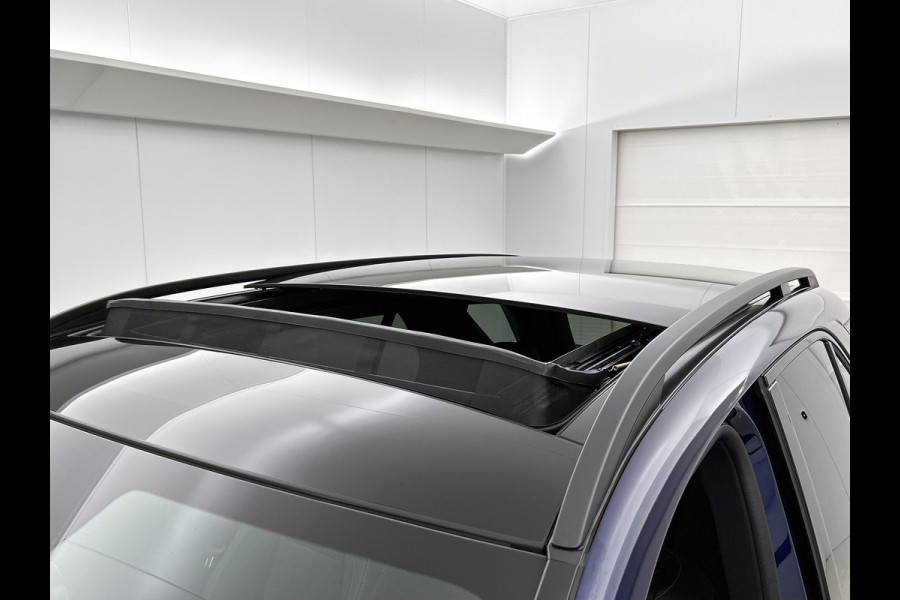 Mercedes-Benz GLE AMG 53 Hybrid 4MATIC+ Night Edition Premium Plus | Sierdelen AMG carbon | Trekhaak | AMG Nappaleder Exclusief STYLE | Stoelverwarming achter | 22 inch AMG velgen | Treeplanken | Rijassistentiepakket | Stoelventilatie voor |