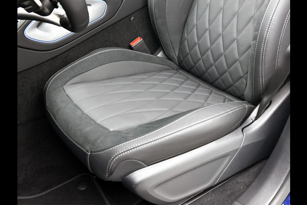 Mercedes-Benz GLE AMG 53 Hybrid 4MATIC+ Night Edition Premium Plus | Sierdelen AMG carbon | Trekhaak | AMG Nappaleder Exclusief STYLE | Stoelverwarming achter | 22 inch AMG velgen | Treeplanken | Rijassistentiepakket | Stoelventilatie voor |