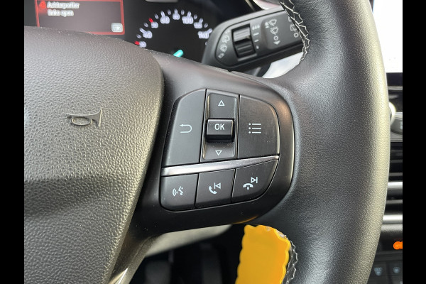 Ford Fiesta 1.0 EcoBoost Hybrid Titanium X | Vignale velgen 18"| Camera | Parkeersensoren V + A |