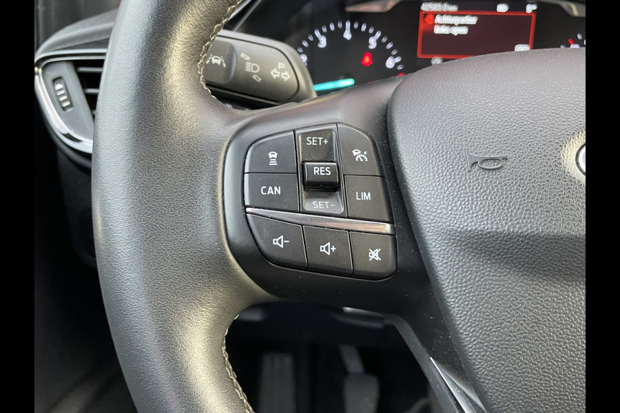Ford Fiesta 1.0 EcoBoost Hybrid Titanium X | Vignale velgen 18"| Camera | Parkeersensoren V + A |