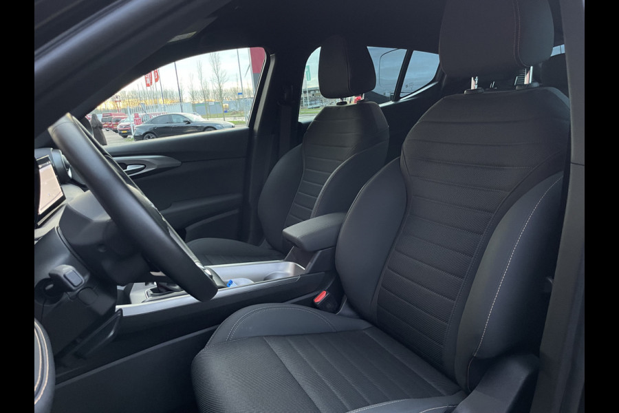 Alfa Romeo Tonale 1.3T PHEV Ti | Camera |