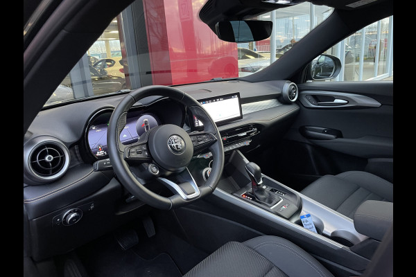 Alfa Romeo Tonale 1.3T PHEV Ti | Camera |