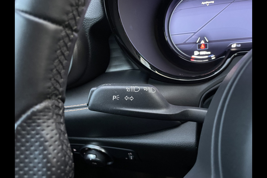 Alfa Romeo Tonale 1.3T PHEV Ti | Camera |