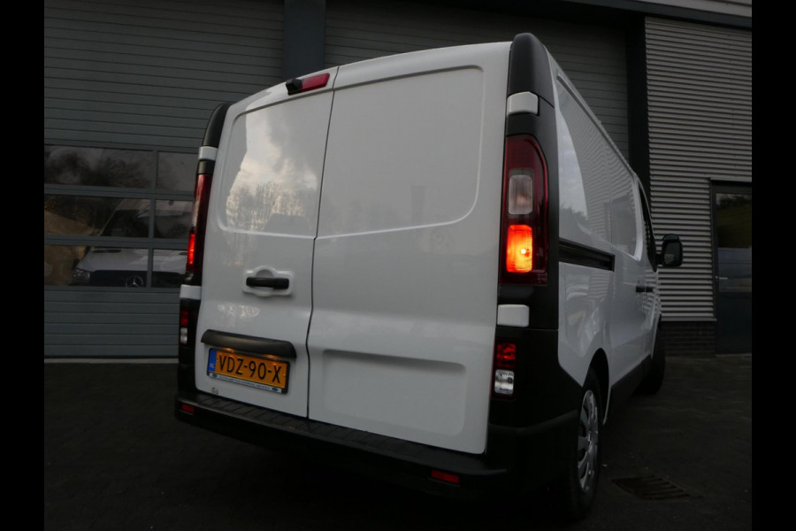 Renault Trafic 2.0 dCi 146pk, L1H1, 2xschuifdeur, LED, Xenon, Camera, 3-Zits.