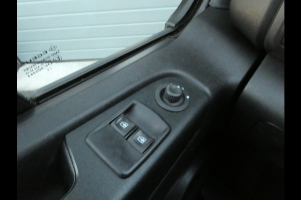Renault Trafic 2.0 dCi 146pk, L1H1, 2xschuifdeur, LED, Xenon, Camera, 3-Zits.