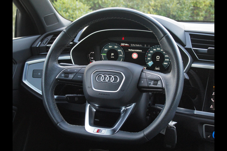 Audi Q3 Sportback 45 TFSI e S Edition | S-Line | 20 Inch | Black Optic Pakket | NL-Auto