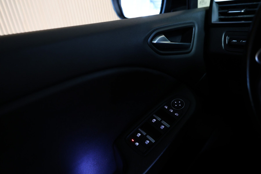 Renault Clio 1.3 TCe Intens AUTOMAAT NAVI CARPLAY CAMERA PDC '20