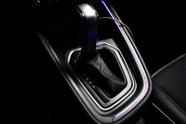 Renault Clio 1.3 TCe Intens AUTOMAAT NAVI CARPLAY CAMERA PDC '20