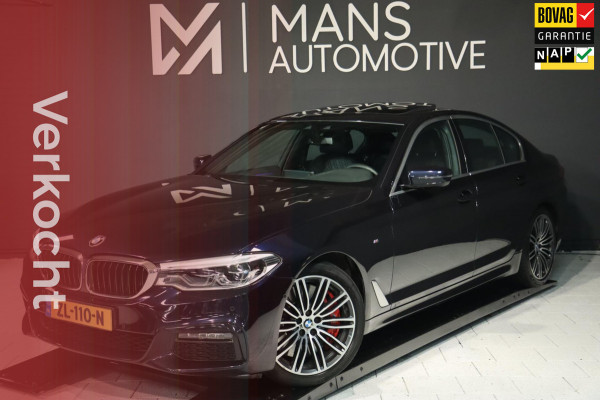 BMW 5 Serie 520i M Sport / PANO / 2X MEMORY / NAP / CAMERA / DEALER SERVICE!