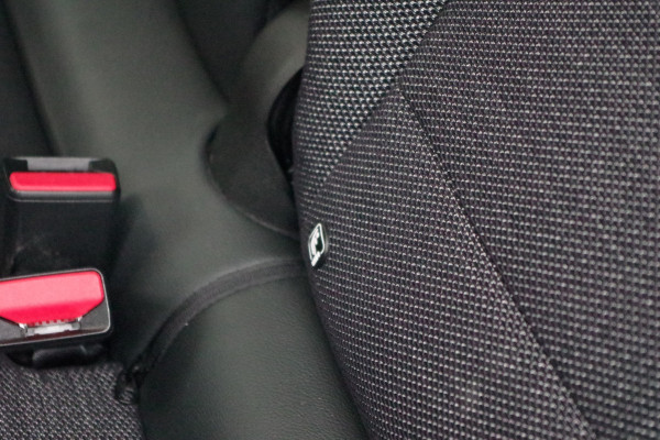 Renault Captur 1.3 mild hybrid 160 PK Automaat Techno, Camera, Climate Control, Adap. Cruise Control