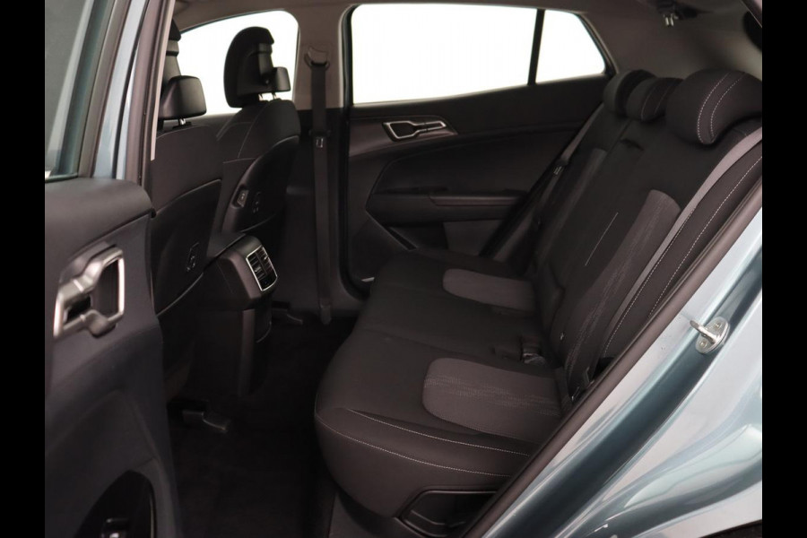 Kia Sportage 1.6 T-GDI Plug-in Hybrid AWD DynamicLine | Adaptive cruise | Carplay | Camera | Climate control | Navigatie | Digital Cockpit | PHEV
