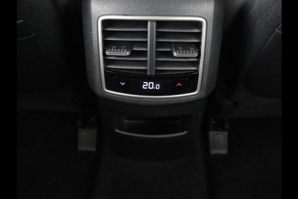 Kia Sportage 1.6 T-GDI Plug-in Hybrid AWD DynamicLine | Adaptive cruise | Carplay | Camera | Climate control | Navigatie | Digital Cockpit | PHEV